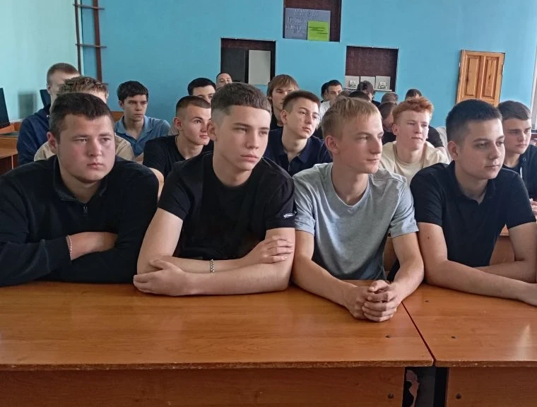 ❗В преддверии летних каникул для студентов первого курса прошёл классный час на тему "Мое отношение 