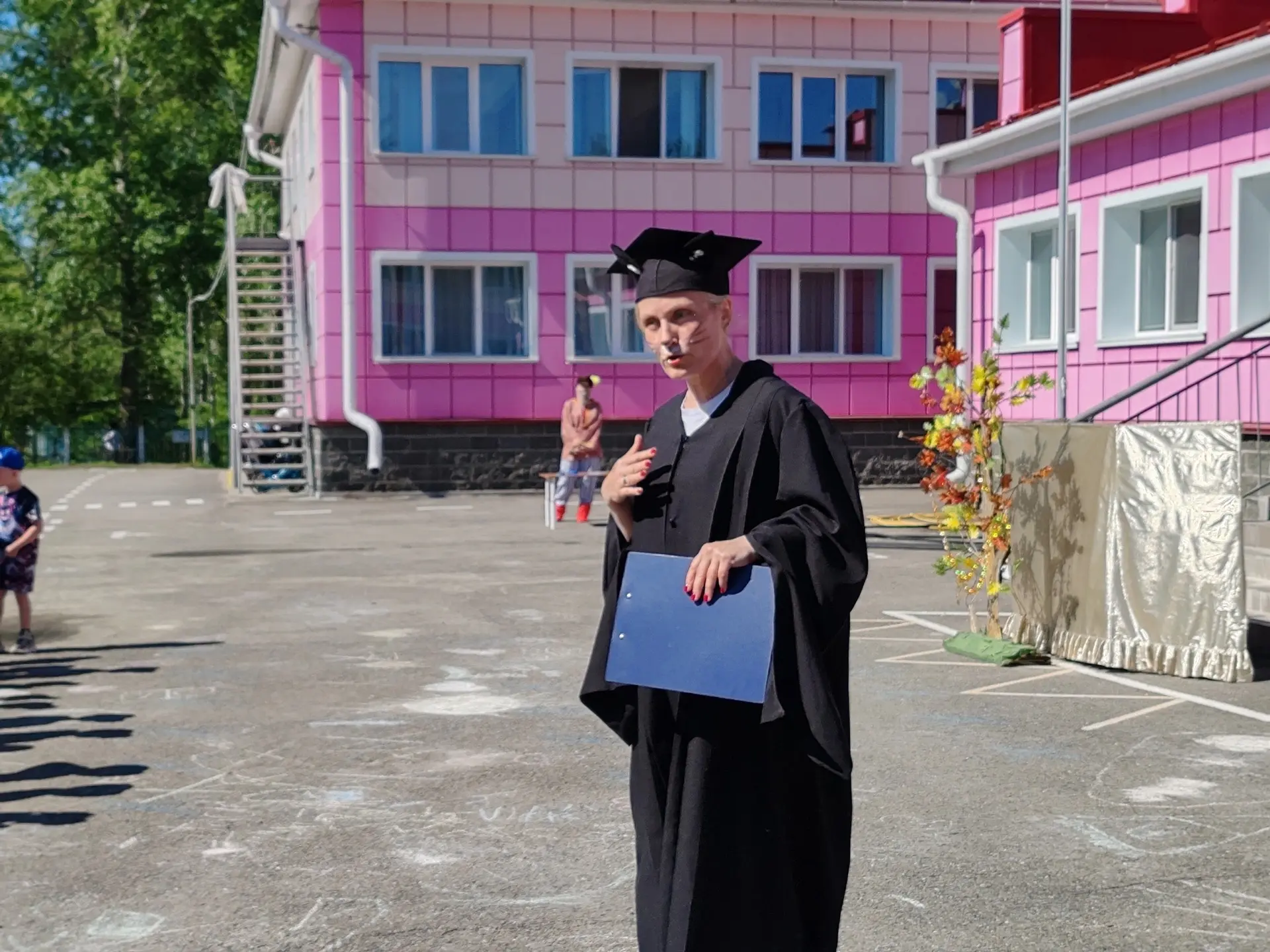 📜 Наш волшебный мир сказок!

Сегодня в нашем детском саду прошел настоящий литературный праздник — 