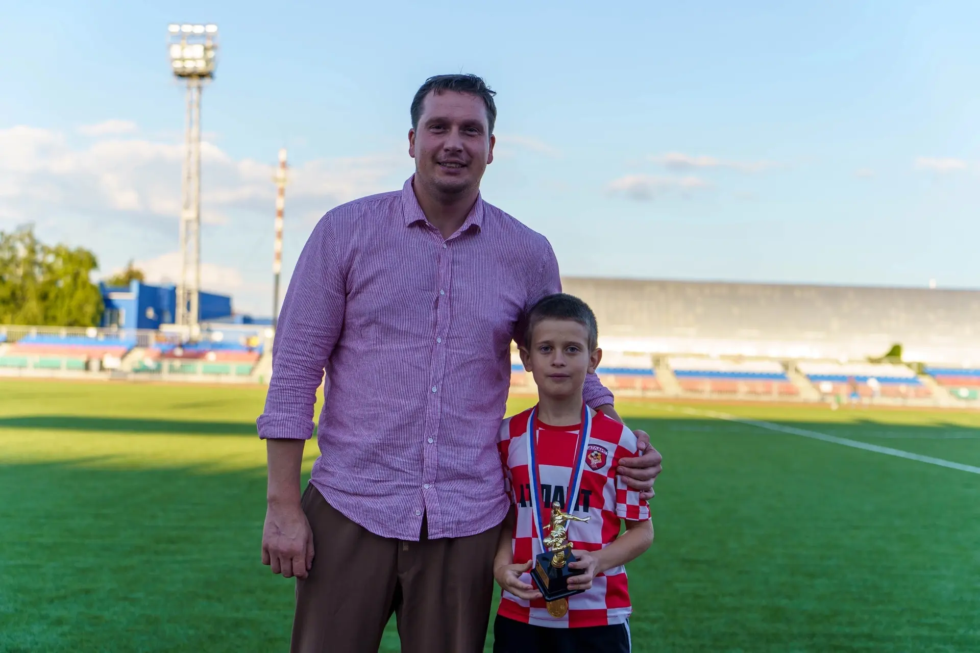 🔥⚽️В станице Павловской на стадионе «Урожай» прошло торжественно награждение юных звёз...