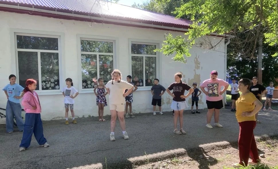 ☀️ Третья неделя в летнем оздоровительном лагере «Непоседы» началась с радостной встречи ребят после