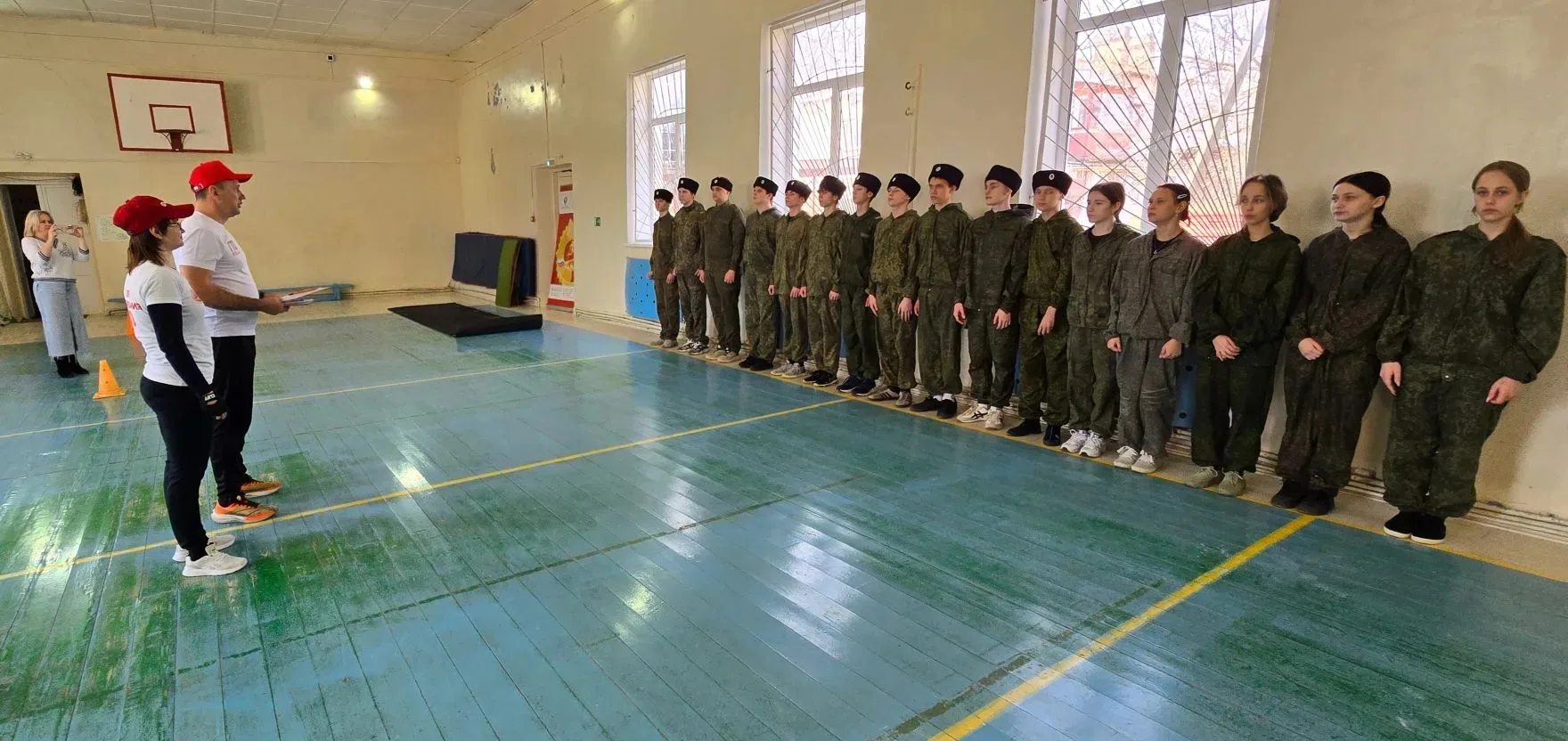 23.03.2026 в спортивном зале МОУ ДОД ДЮСШ  кадеты 9-К класса МОУ "Средняя Школа №5" г. Джанкоя прист