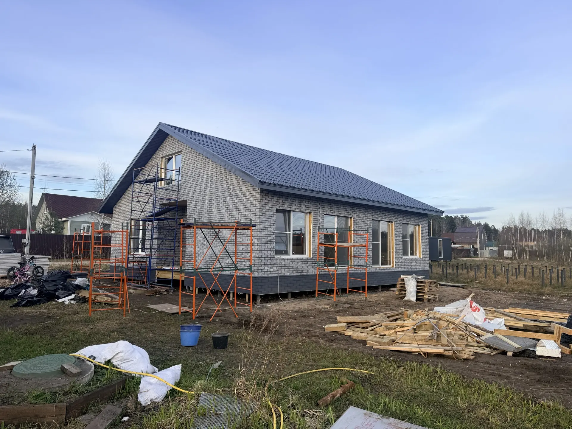 🏡 Ещё один объект Good House — от коробки до готового фасада

Этот дом из SIP-панелей мы построили 