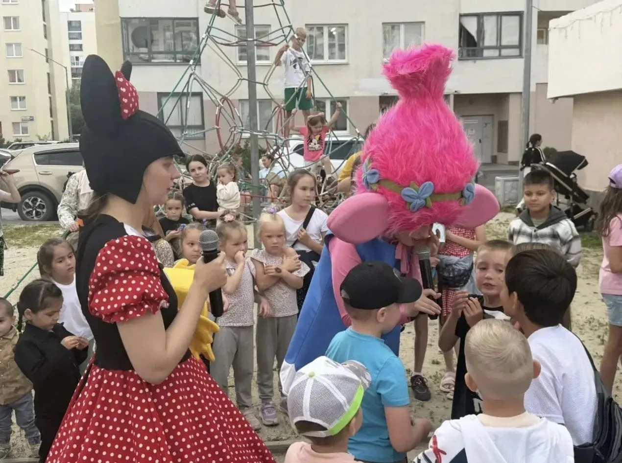 В Академическом районе сохраняется добрая традиция: в летние каникулы и в преддверии но...