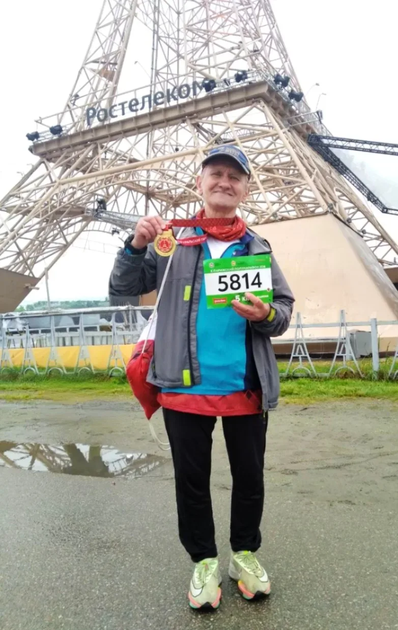 🫣 Мы тут по Парижу пробежались...

Наши коллеги пробежали ежегодный Парижский полумарафон в одноиме