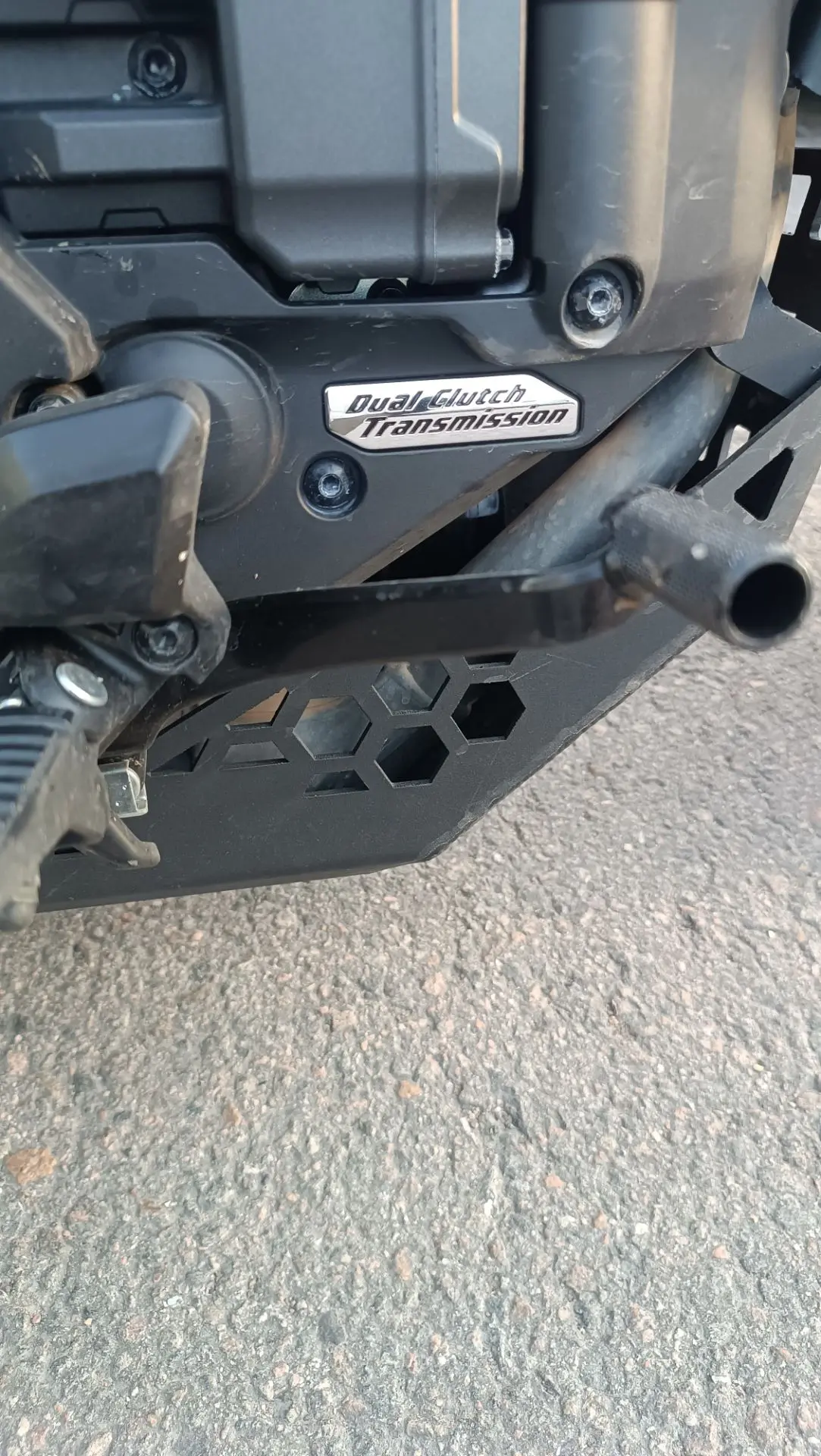 Угадайте, чей туфля?))

Вопрос, есть ли у меня тут владельцы QJ motor 450 rx? Нужна ваша позиция поч