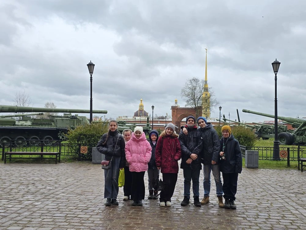 ⚔️ Вперёд в эпоху рыцарей! 🏰   Ребята из 5 «Л» класса вместе с родителями совершили настоящее путеше