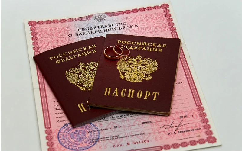 ❗️В России могут ввести выплаты за 5 и 10 лет брака