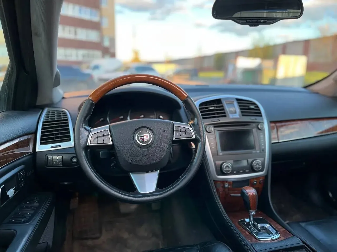 CADILLAC SRX  3.5 АКПП 2009 год  📄 Юридический чистая, ограничений нет, весит ЗАЛОГ  ✅ Движок брякае