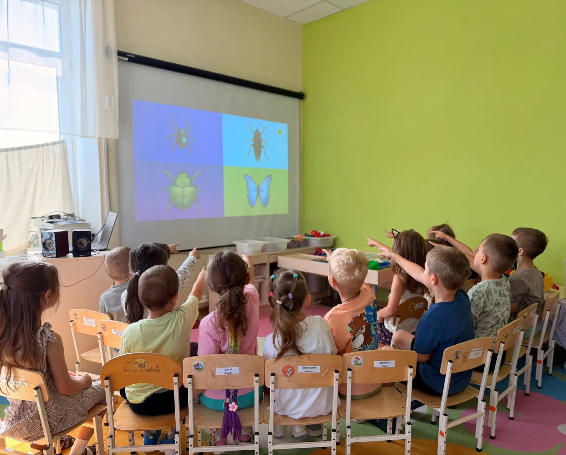 Сегодня мы погрузились в удивительный мир маленьких обитателей природы.

Главное открытие дня: оказы