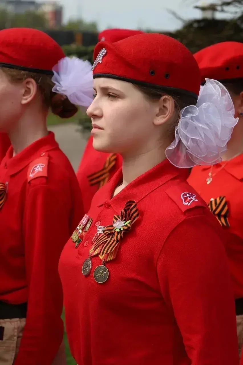 НАШИ #Юнармия #ДеньПобеды #ПатриотическоеВоспитание #ПамятьПоколений  5 мая на территории Федерально