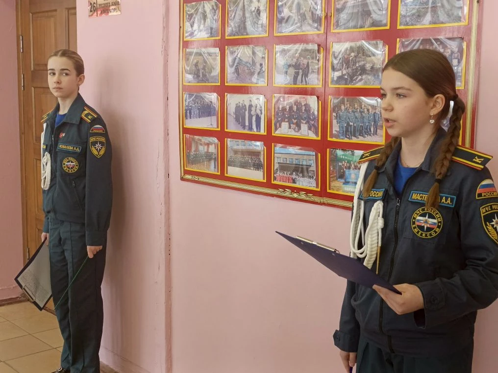 27 февраля в школе состоялось,ставшее уже традиционным, мероприятие - "Слет будущих кадет". Он прово
