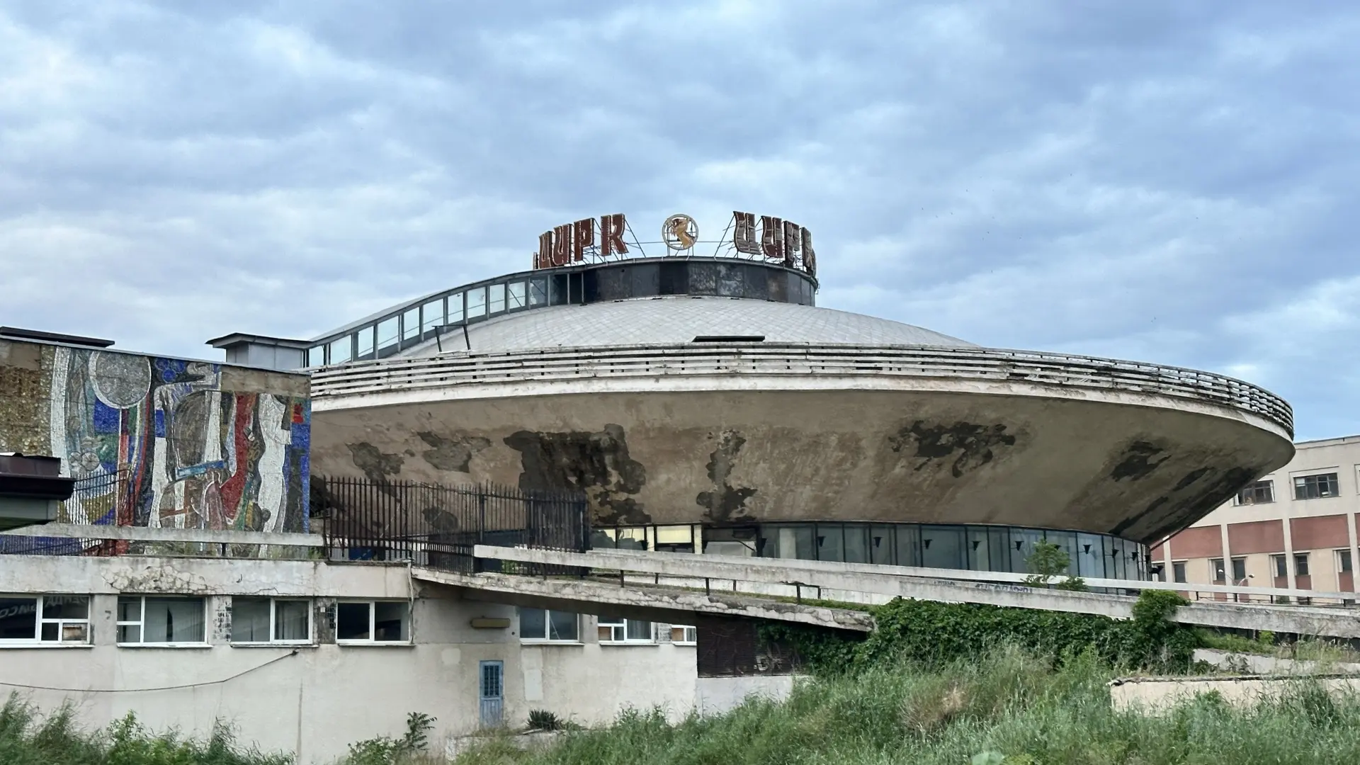 Не знаю кто там говорит, что у нас в Краснодаре нечего посмотреть кроме Парка Галицкого, Красной и Б