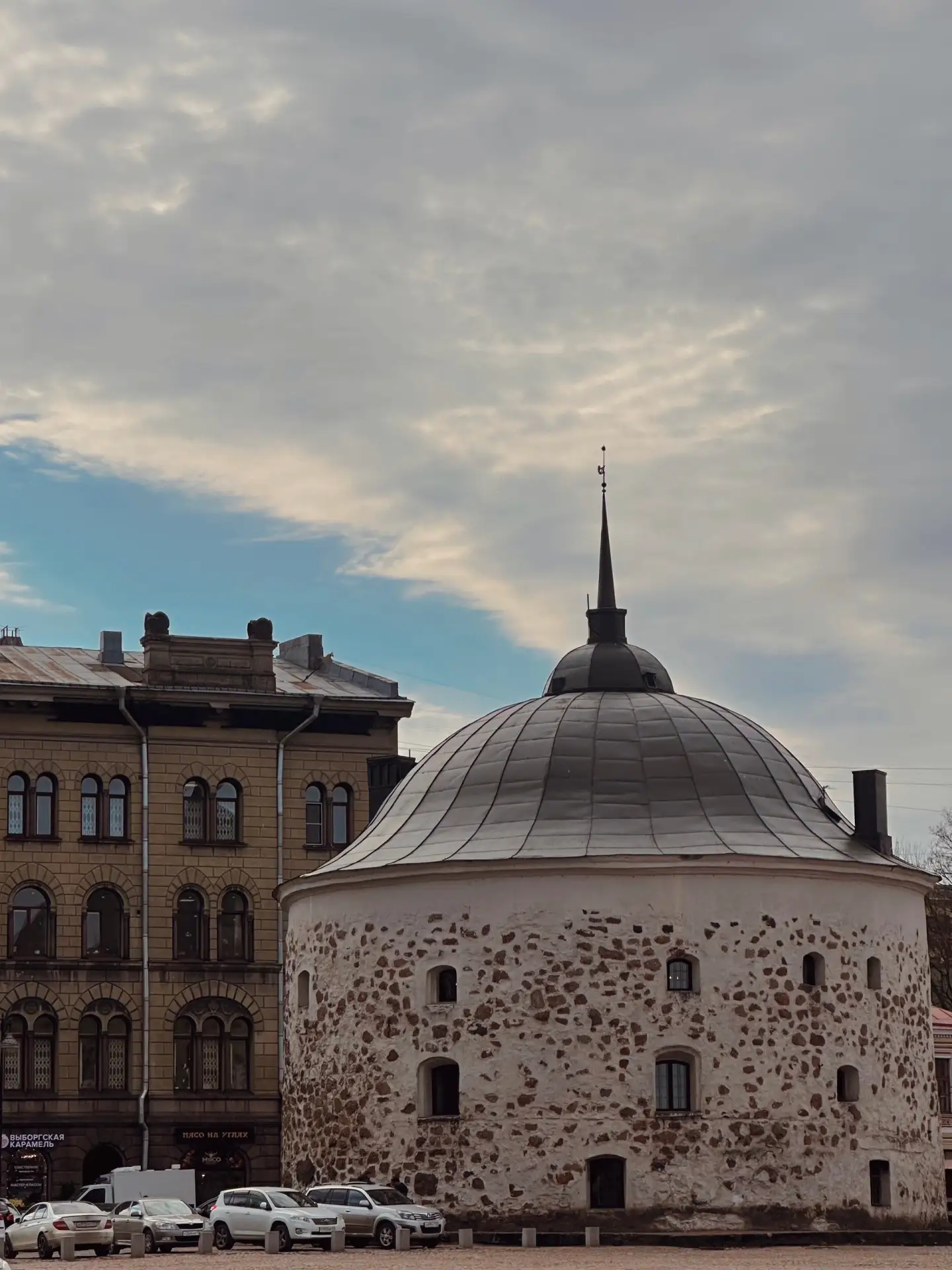 📍Выборг  📸 Ника Васьковская  Дежурный по Ленобласти в  TG | Max | ВК