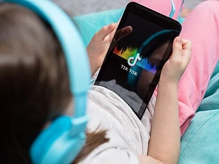 Нейросети и TikTok "поджарили" мозги молодёжи — большинство зумеров не умеют нормально читать и писа