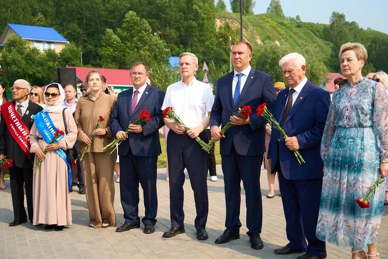 Торжественное мероприятие, посвященное Дню города, прошло в Тобольске. Принял участие в...