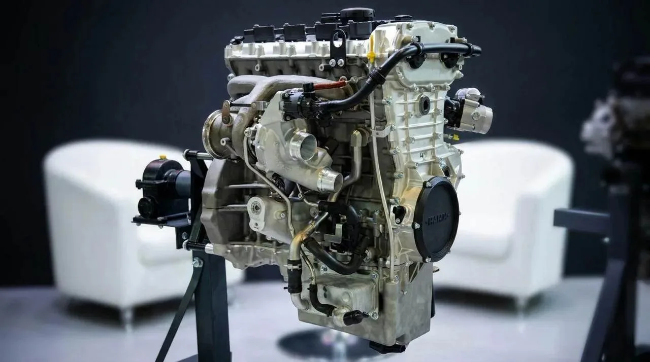 Новый мотор НАМИ-414320 (2,2 л, 299 л.с.), «половинка» V8 правительственных Aurus, расс...