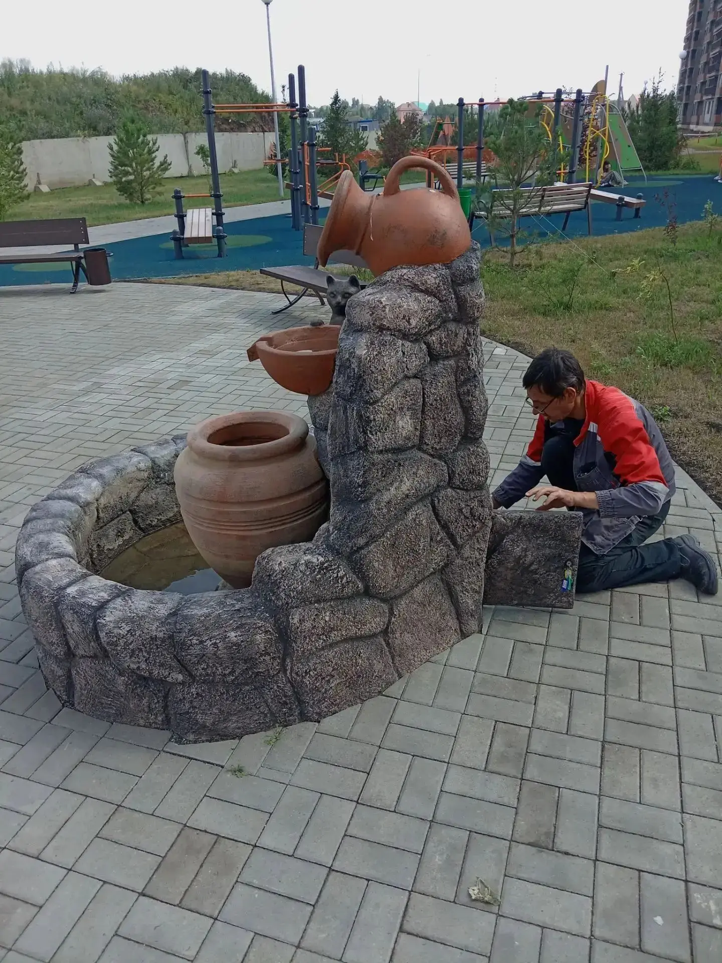 ⚡ На многоквартирном доме Ленинградский 48 отремонтирован 🛠 и запущен фонтан ⛲️