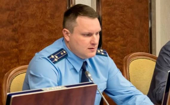 🚨👮‍♂️Бывший прокурор города Владимира погорел на телефонной переписке

Бывшего прокурора города Вл