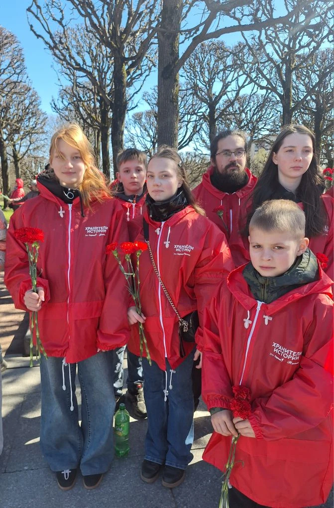 Помним. Чтим. Гордимся. 🕯🎖️  Сегодня, 19 апреля, в День памяти жертв геноцида советского народа, уче