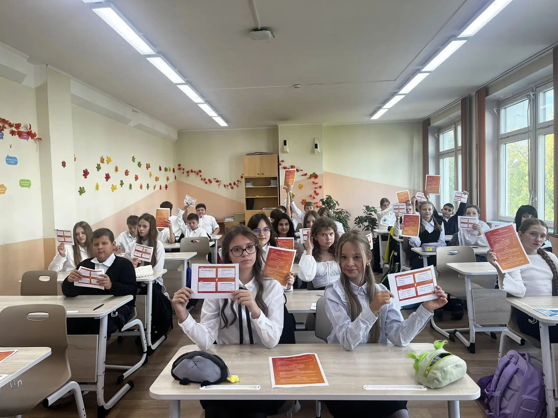 🎓 Первые шаги в наставничество: 6 классы в деле! 🎓