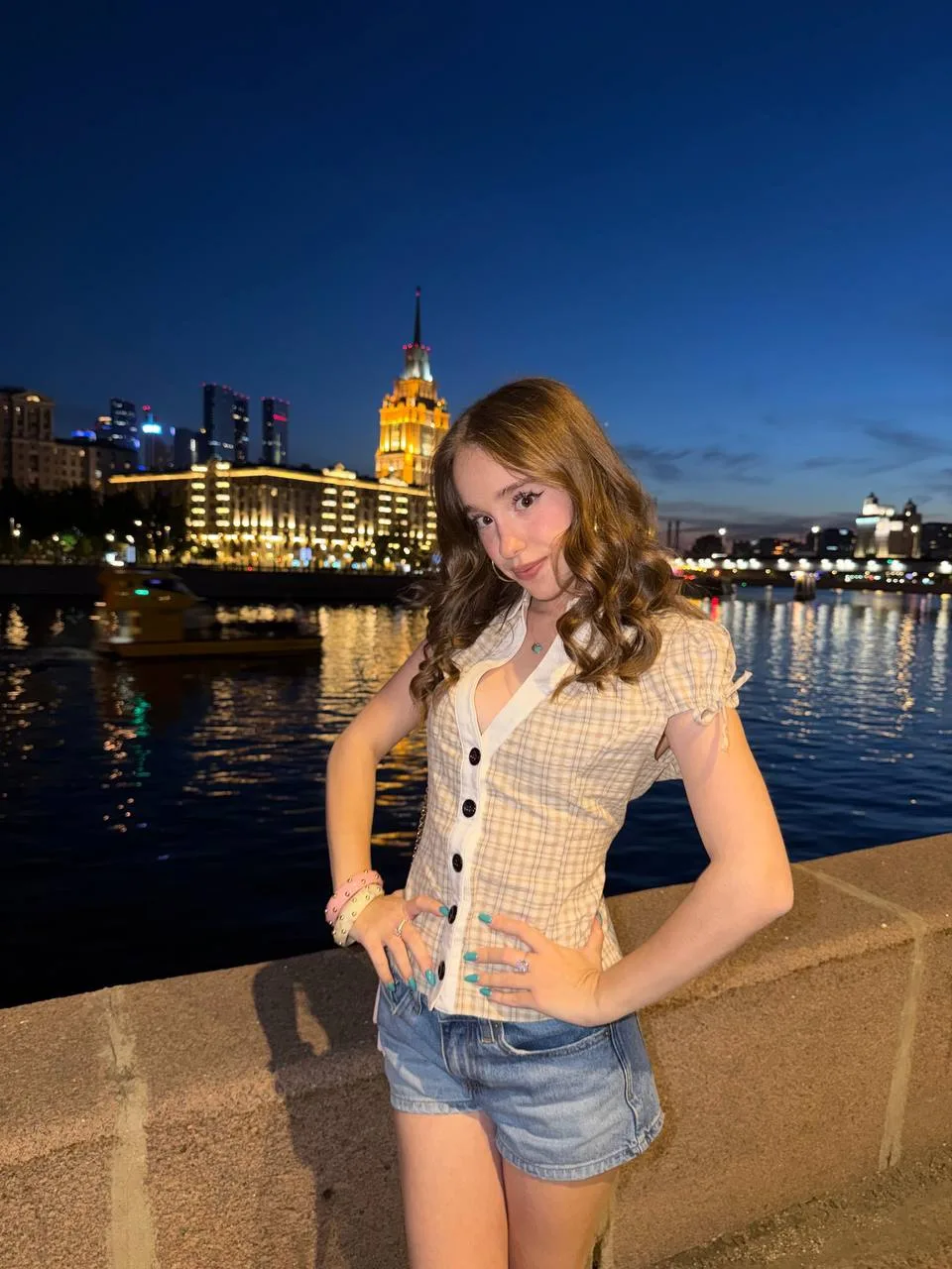 обожаю этот летне-вечерний вайб Москвы😍🏝️