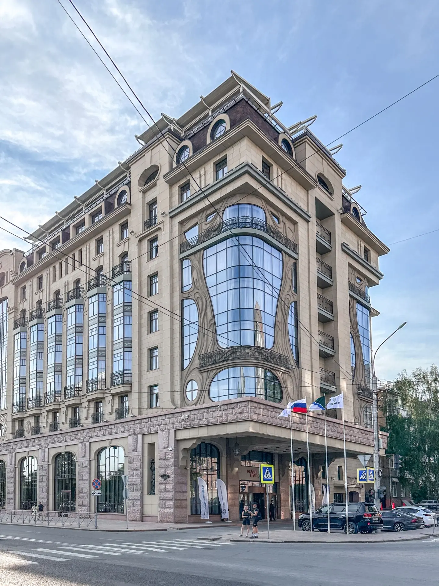 Пусть и ушёл Marriott из России, это совсем не отразилось на уровне сервиса в первом пятизвездочнике