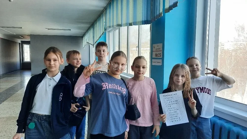 Ученики 4‑А и 4‑Б классов приняли участие в увлекательном квесте «Удивительный мир природы».🦜 Меропр