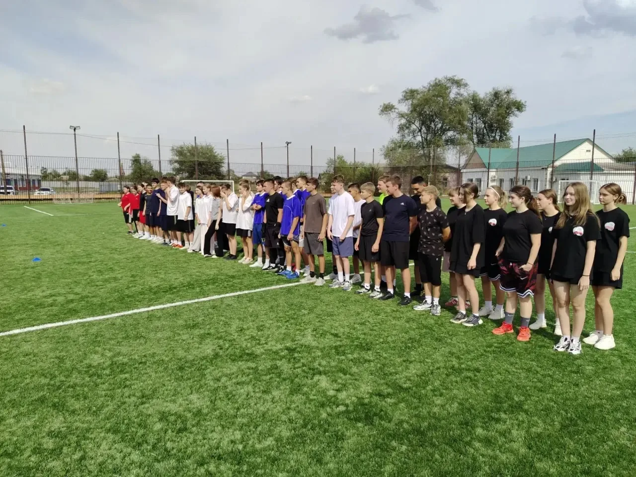 💪 Бронзовый характер! Парни 10–11 классов — на пьедестале! ⚽️