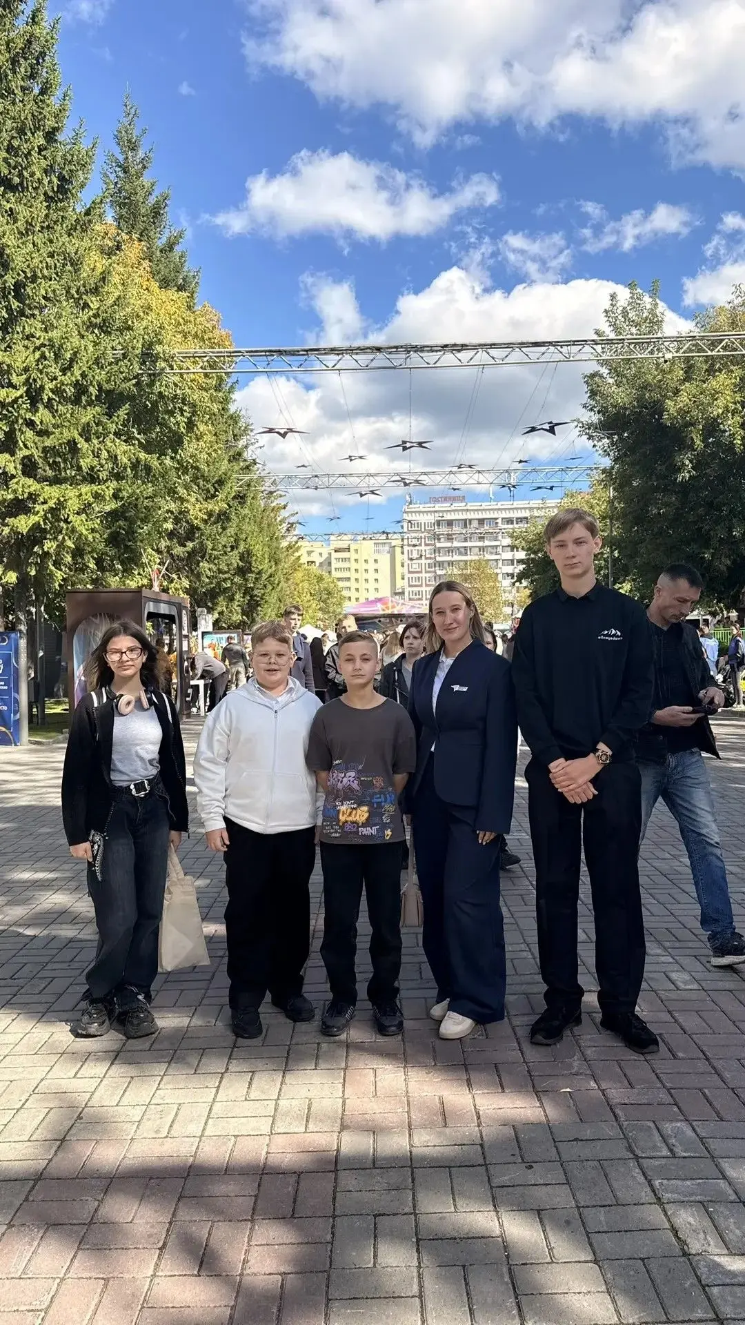 Наши обучающиеся — в центре праздника знаний!