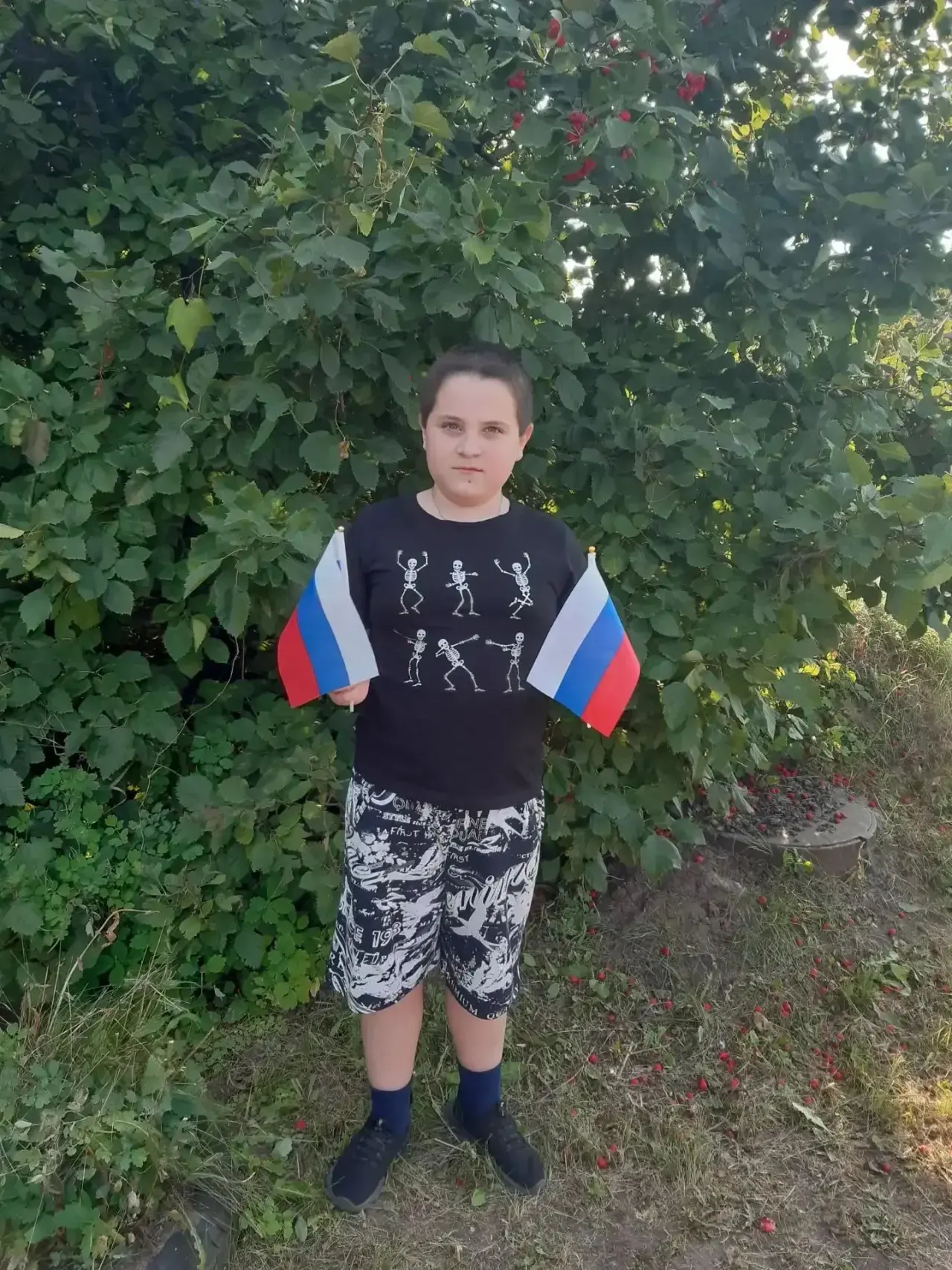 Обучающийся  5в класса Тимошин Андрей принимает участие во Всероссийской акции «Цвета Р...