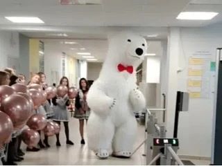 В  гимназии №2 состоялся весёлый праздник, посвящённый Дню учителя. С самого утра в шко...