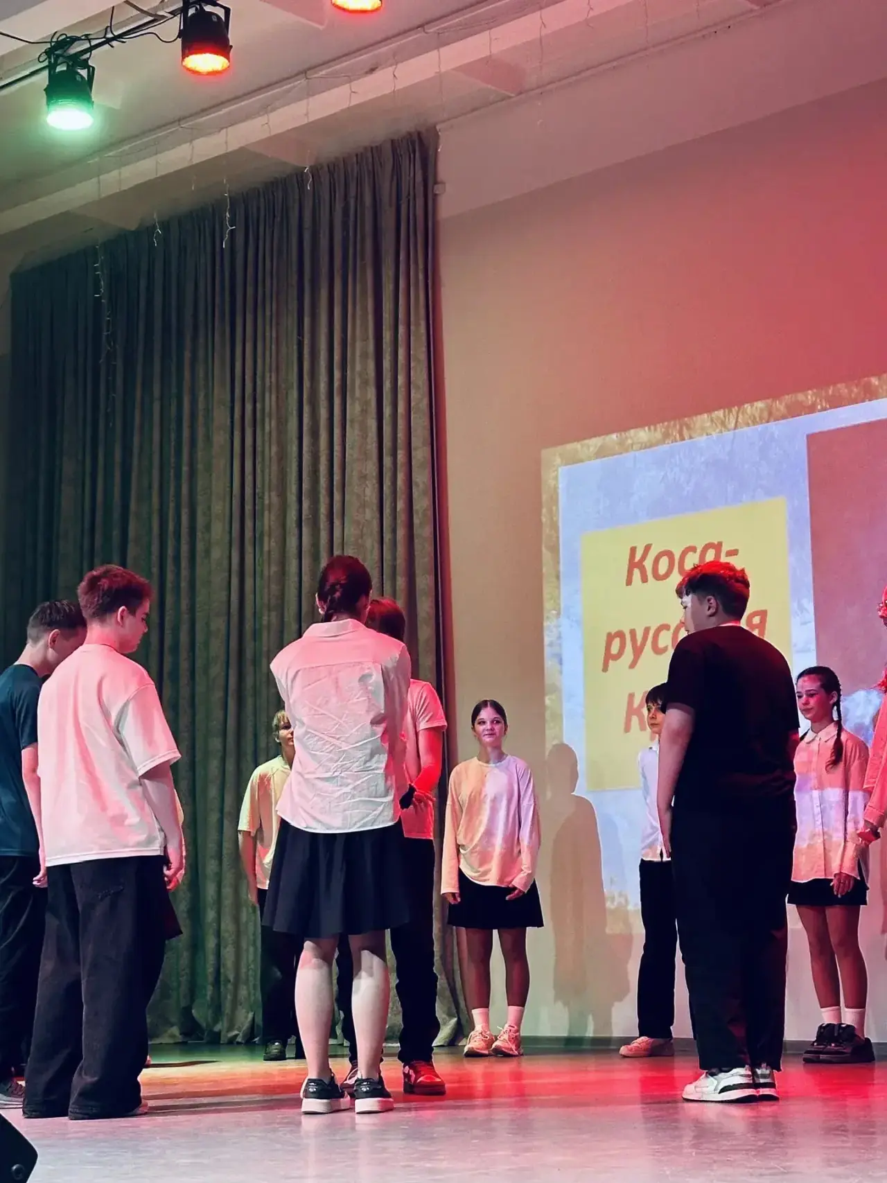 ✨ Конкурс «Коса — девичья краса»: море талантов и позитива! ✨  18 марта в нашей школе прошёл замечат