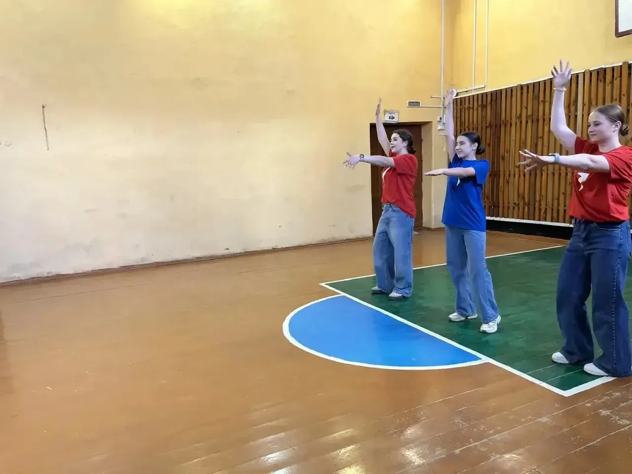 🌞Мои летние каникулы! 

"Мои летние каникулы"
Вяткина Полина, ученица 9б класса, была волонтером в 