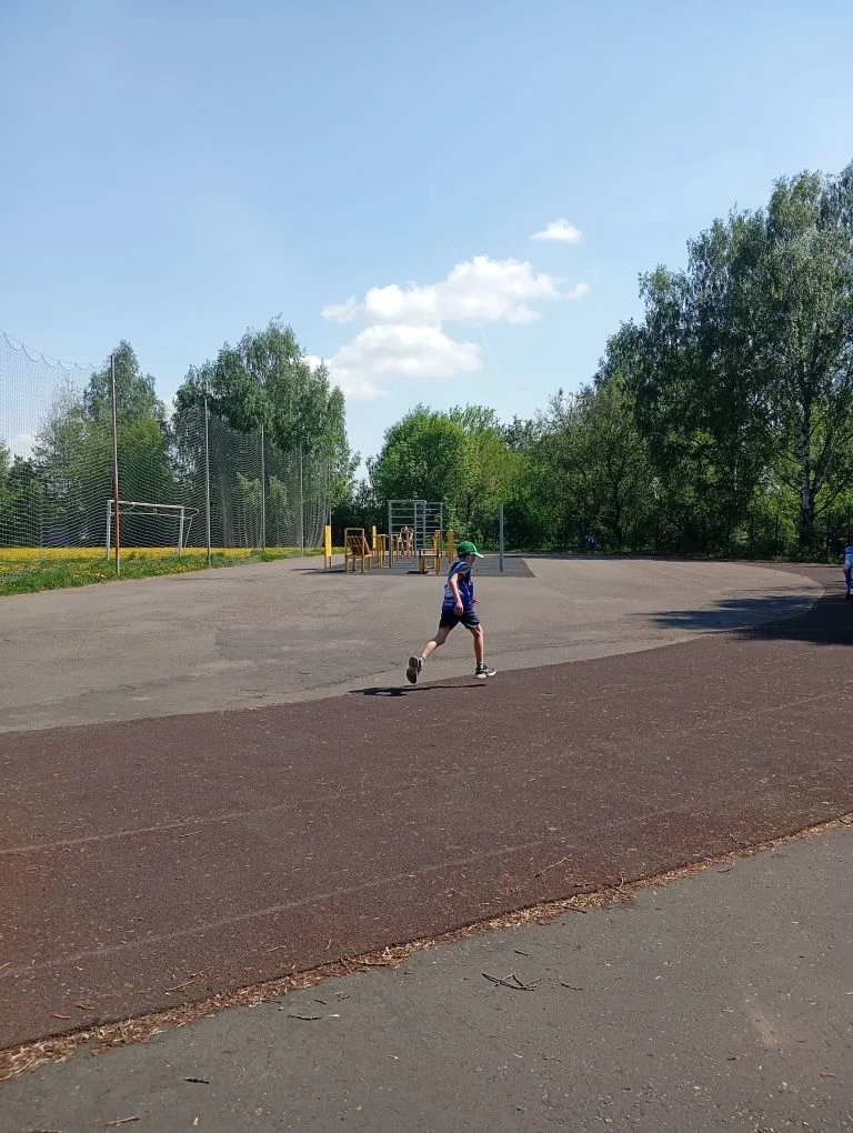 Сегодня на городском стадионе в  Котельниче  прошел кросс в рамках 34 Спартакиады общео...