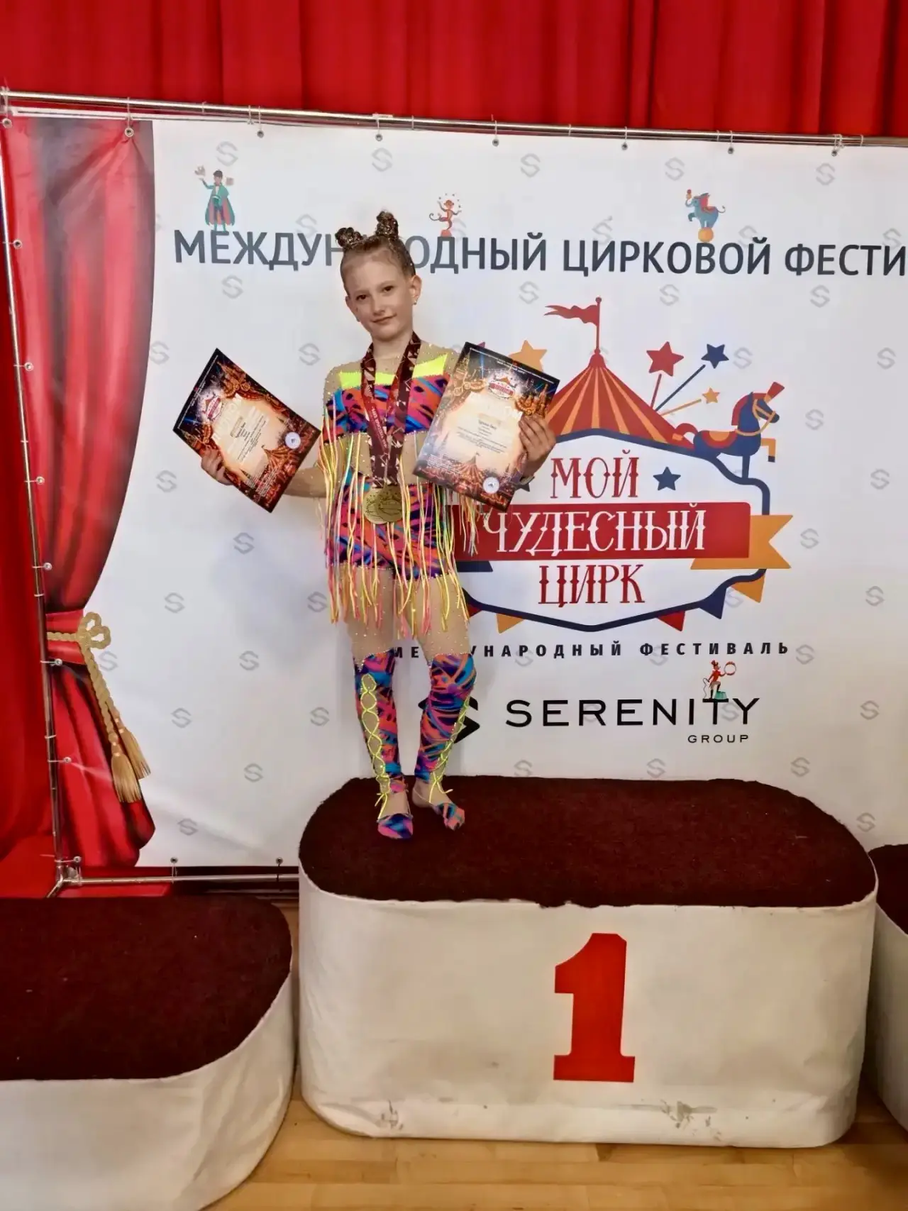 Ученица 4 «В» класса Туркина Лика покорила сцену на XI Международном фестивале детско‑юношеских люби