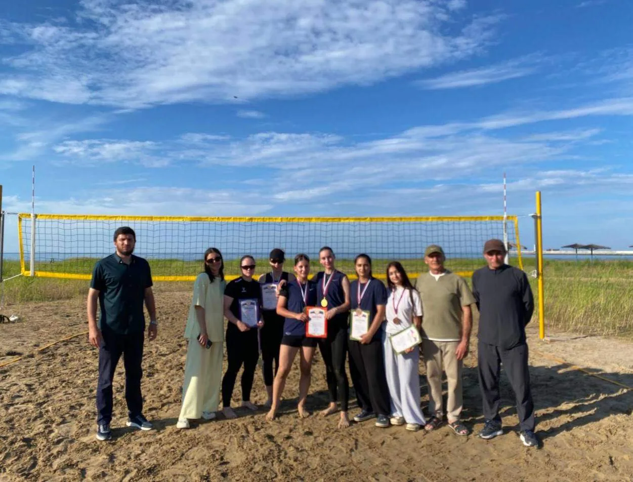 🏐 В Каспийске завершилось первенство Республики Дагестан по пляжному волейболу среди юношей и девуш