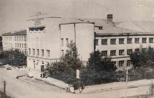 Друзья, в честь 95-летия нашего города продолжаем рубрику «#95летПрокопьевскФотоКвиз!»

📸 Каждую не