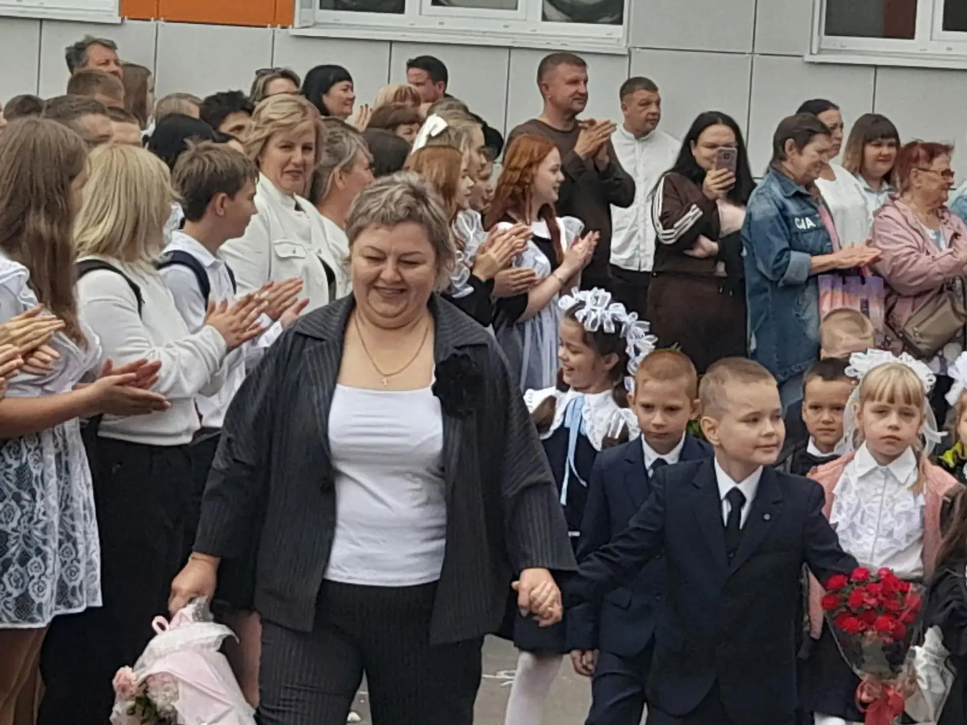 1 сентября во всех школах Максатихинского муниципального округа прошли торжественные ли...