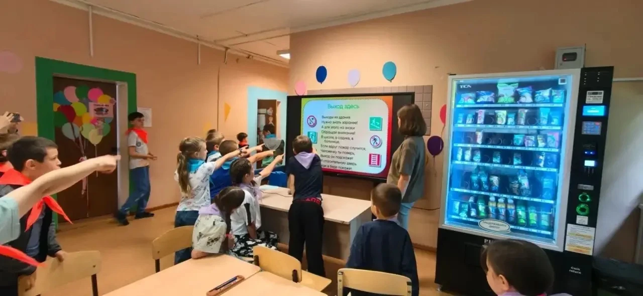 Прошел «экватор» третьей недели летнего школьного лагеря «Колокольчик» на базе МБОУ «Об...