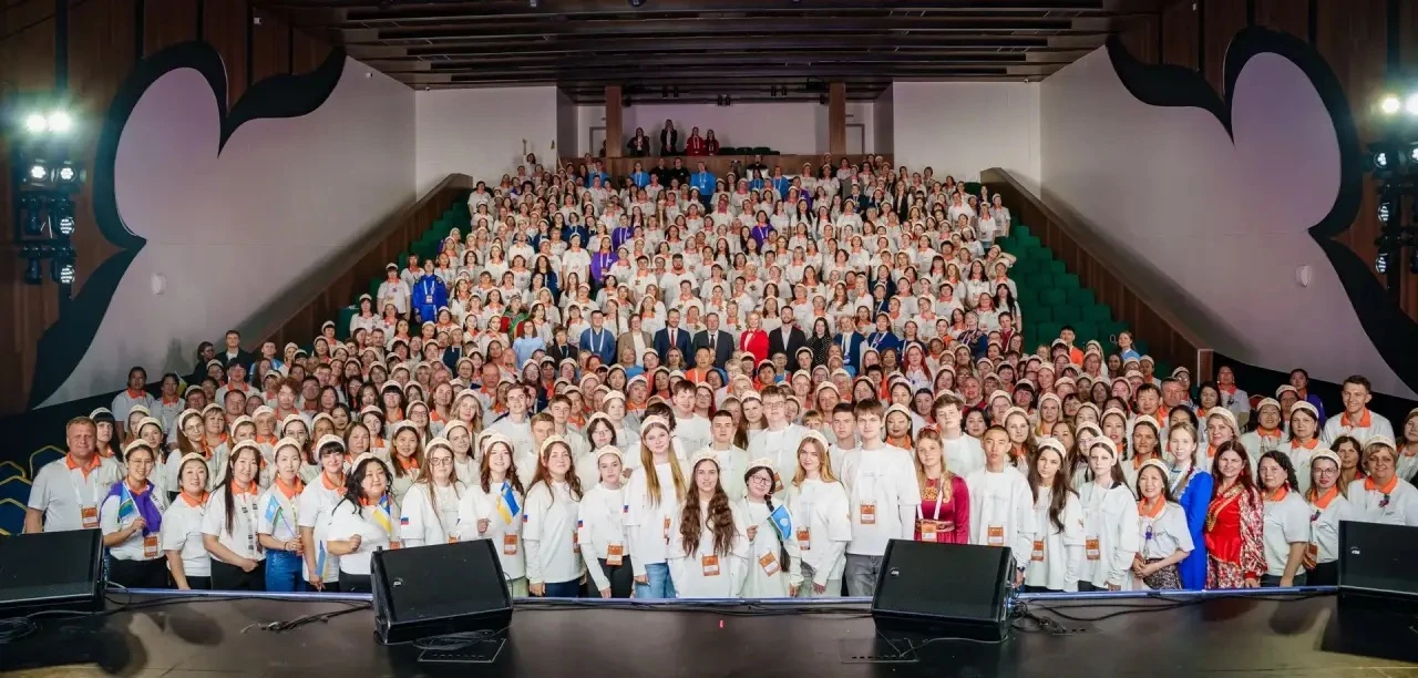 Советники из Олёкминского района представляют Якутию на форуме «Новая философия воспита...