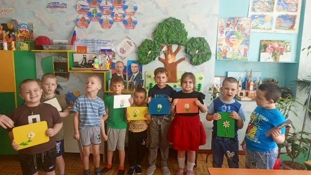 🌺Вся земля - ковёр нарядный!🌺

Как прекрасны все цветы! А со мной согласен ты? Вся природа дивным 