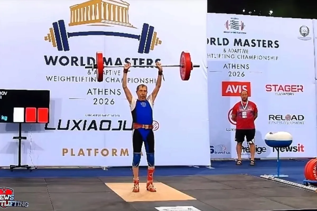 95-летний житель Серпухова завоевал серебро чемпионата мира по тяжелой атлетике в Афинах