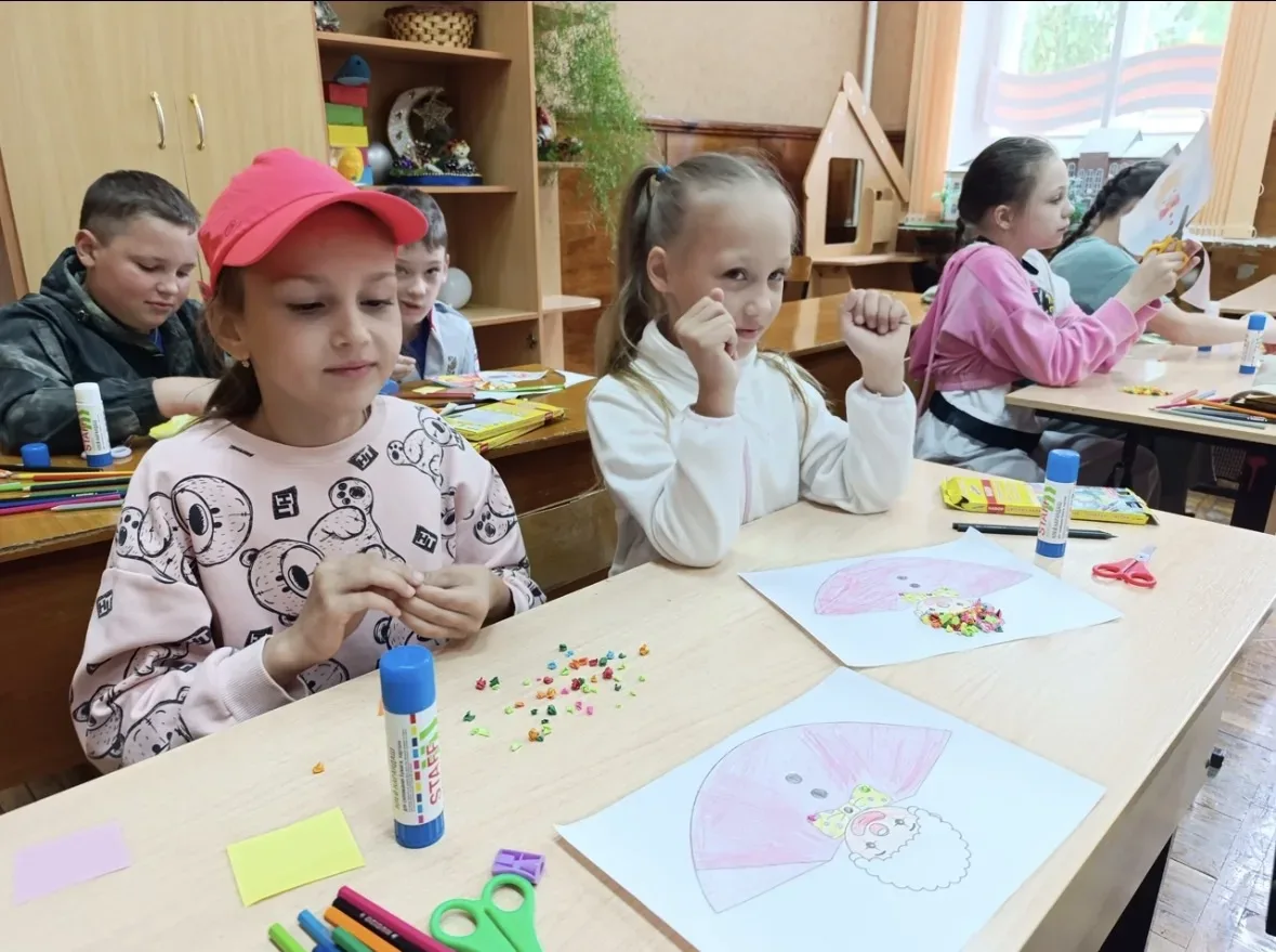 🌞Лето + творчество = море веселья на нашей площадке Задонского Дома школьника🌞 
 
👍Сегодня лучший