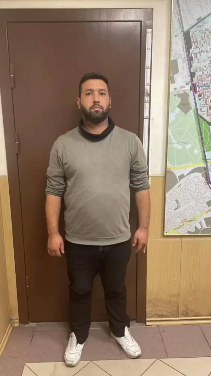 «Братья» из средней Азии, средь бела дня, избили человека и угнали внедорожник.