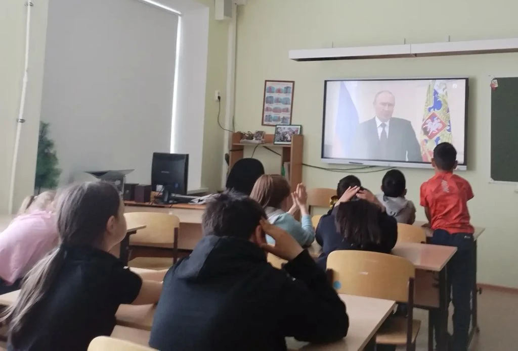 🇷🇺 В нашем летнем лагере прошли мероприятия, посвященные Дню России
 
🌅 Мы присоединились к Всеро