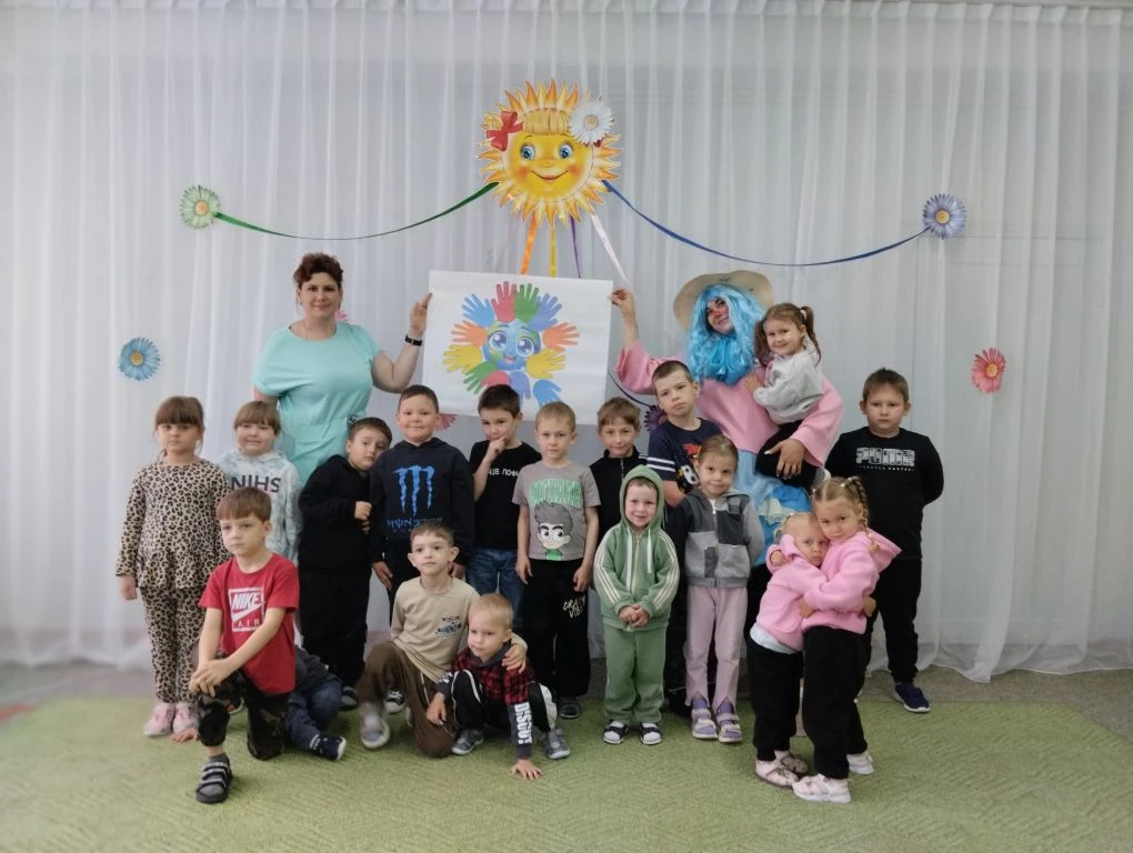 🌈 Сегодня в нашем детском саду прошел весёлый праздник для воспитанников, посвященный ...