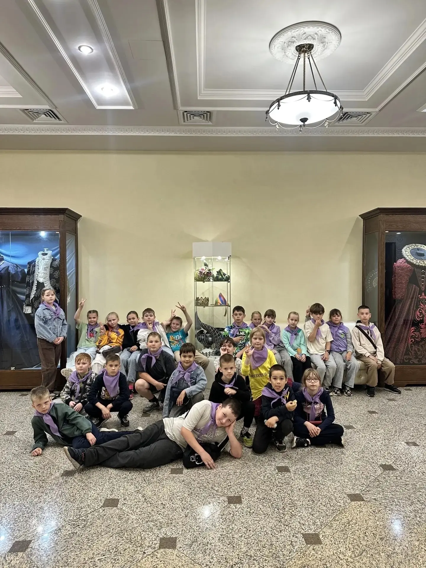 ☀️Летний школьный лагерь ☀️

🎭 Сегодня ученики Школы добрых волшебников посетили Государственный ру