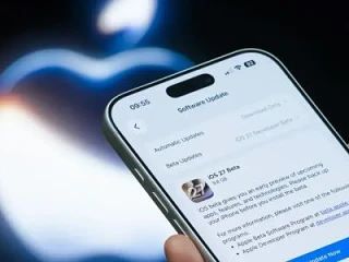 Финальная «бета» iOS 27 вышла. Что исправили, есть ли смысл ставить и как э...
