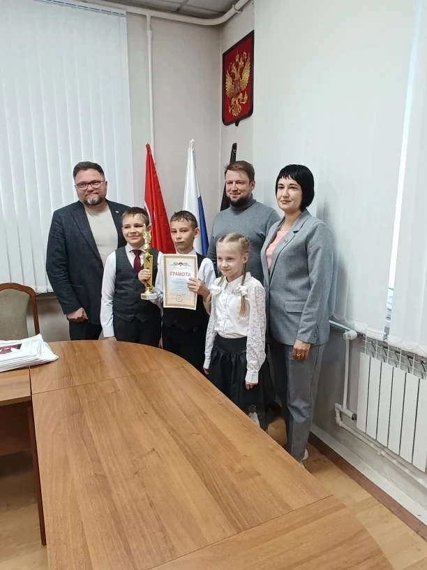 Хоровые коллективы ОДОД ,, Гармония",, Чистый звук","Камертон"(пед.Уварова И.Н.)стали Л...