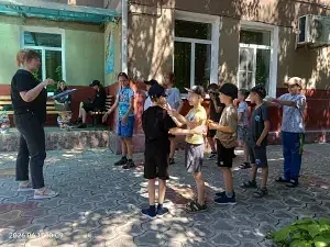17.06.2026г  В ГБОУ «Центр «Рука в руке»   прошел  классный час  « В мире гаджетов», дл...